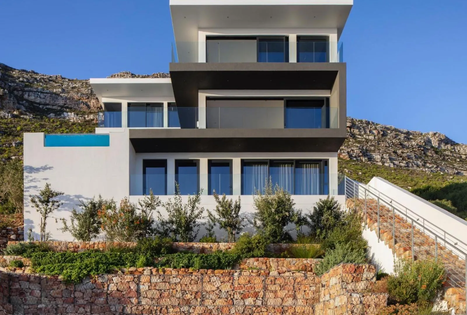 Beyond Misty Cliffs Villa Scarborough